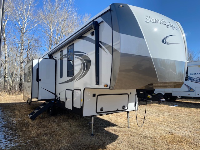 Forest River Sandpiper 3370RLS Squamish Motorsports Marine RV