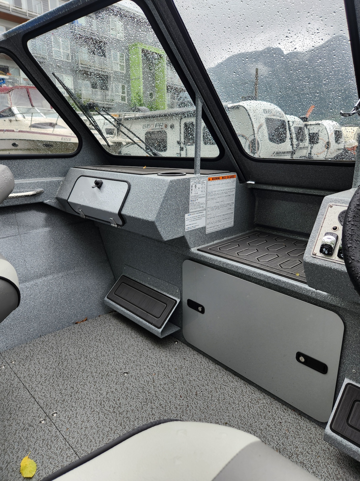 Kingfisher 1825 Falcon - Squamish Motorsports Marine & RV
