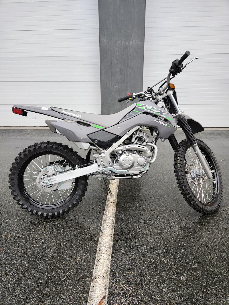 RY-102☆140サイズ KAWASAKI カワサキ AKRAPOVIC アクラポビッチ ZX25R