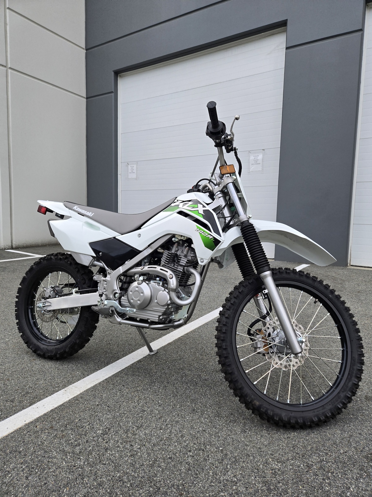 Kawasaki KLX140R L | Bright White | Squamish Motorsports Marine & RV