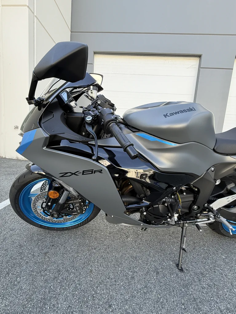 Kawasaki NINJA ZX-6R | Metallic Matte Gray Blue - Squamish