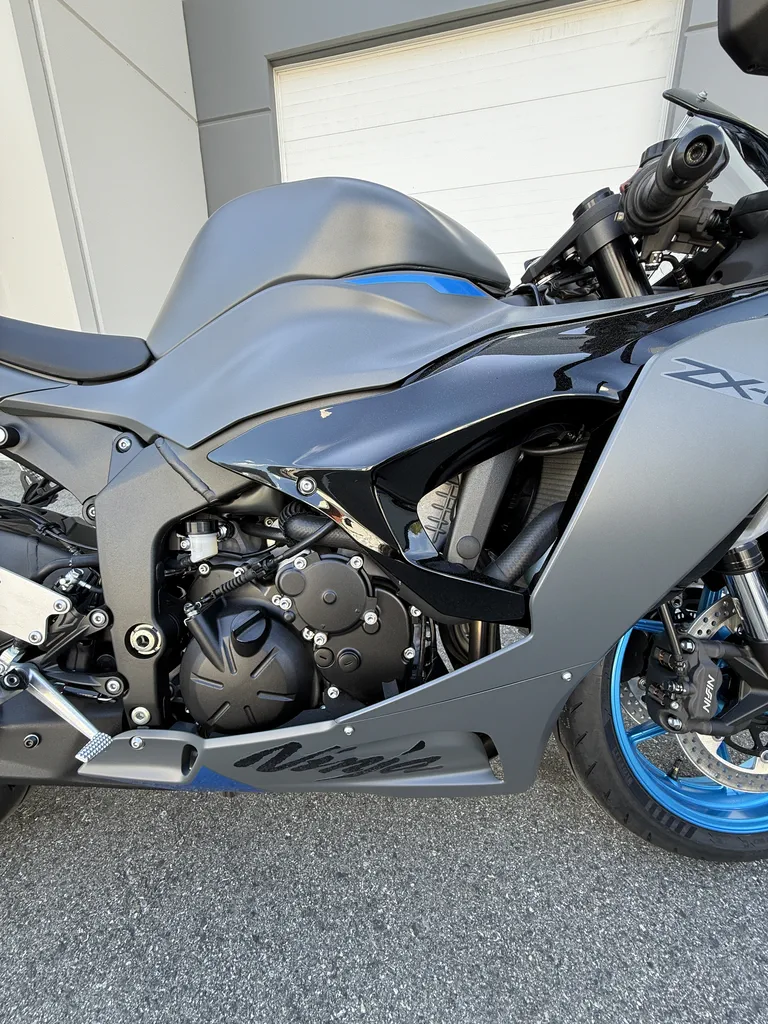 Kawasaki NINJA ZX-6R | Metallic Matte Gray Blue - Squamish